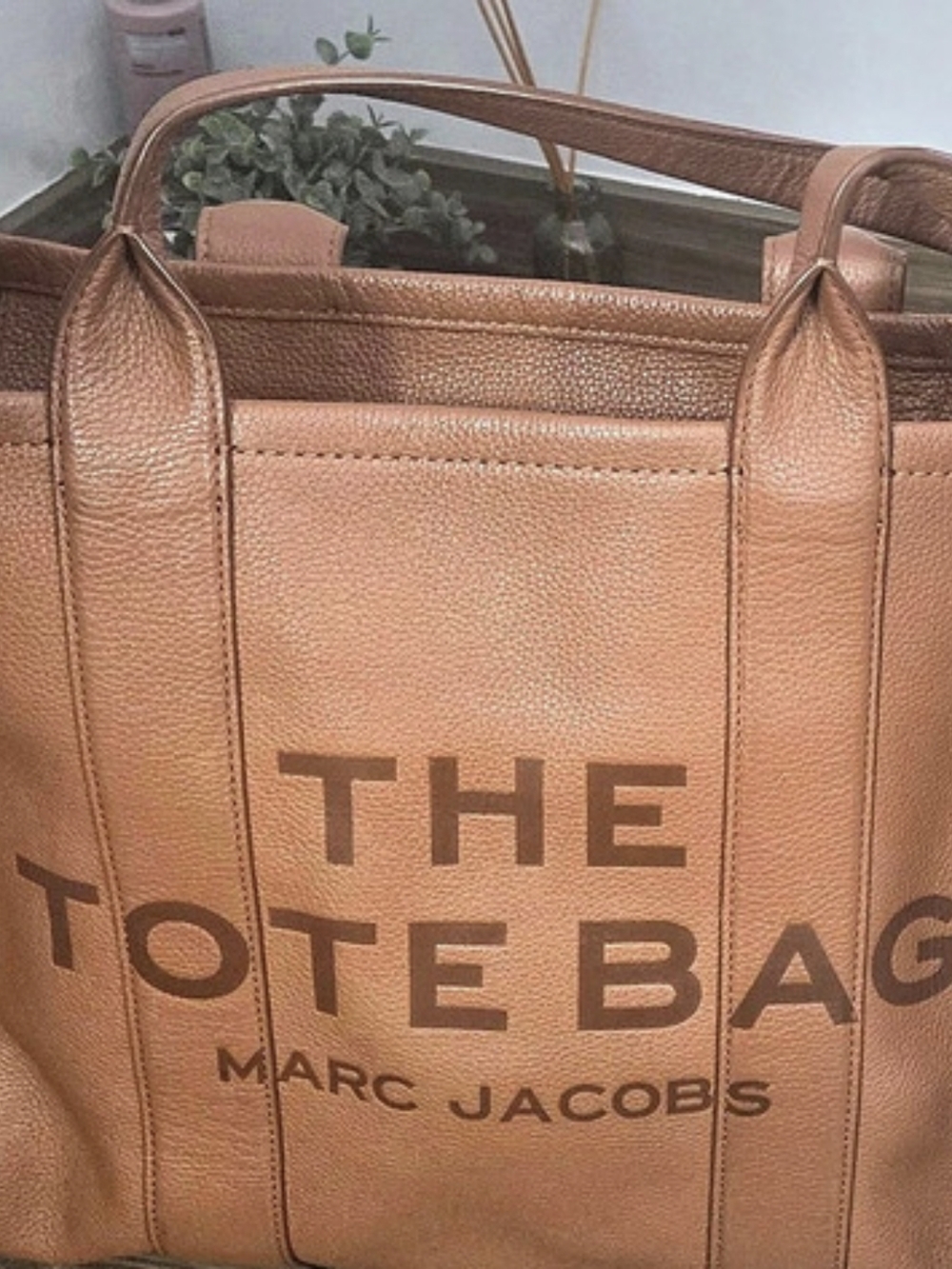 Marc Jacobs The Leather Large Tote Bag Brown